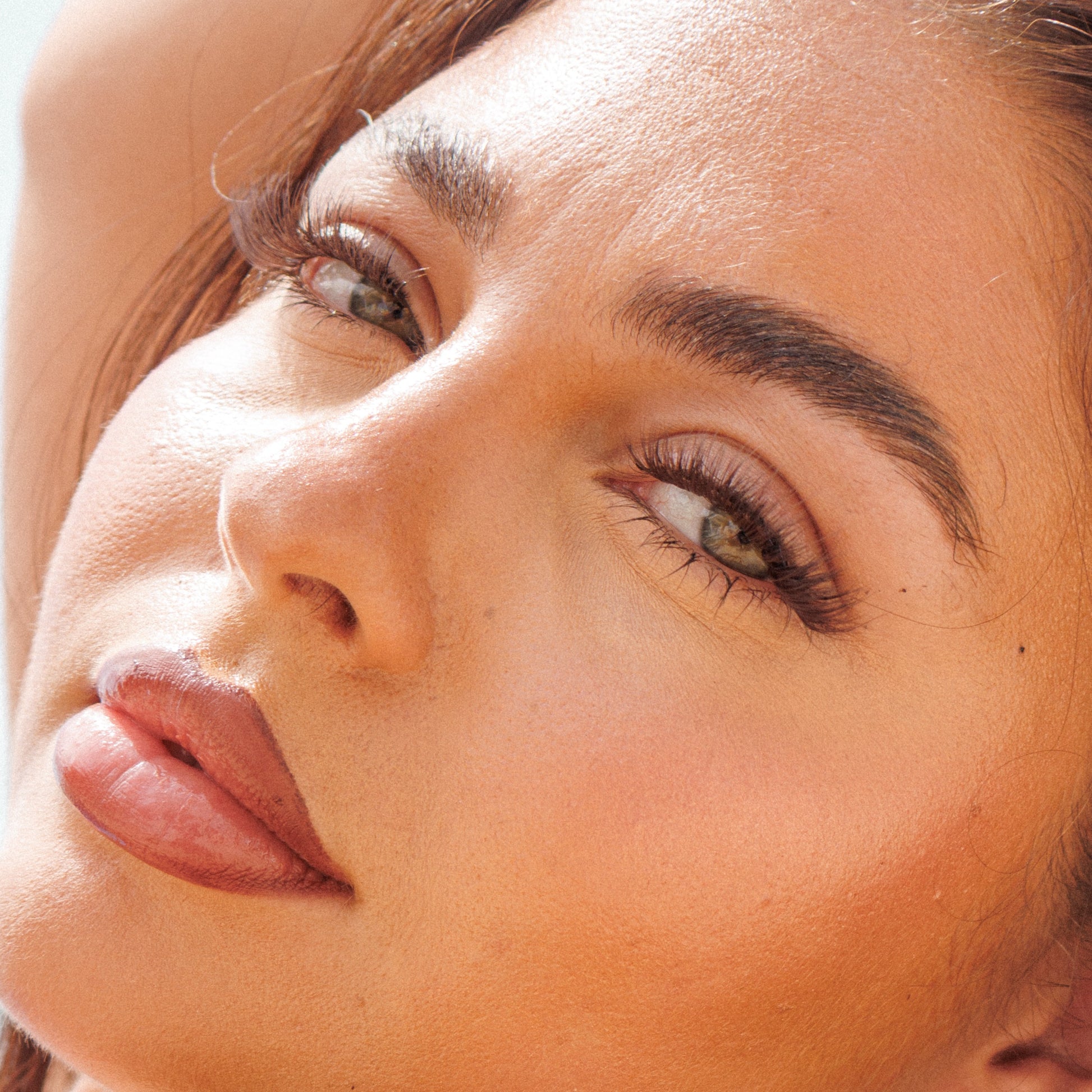 Pre glued Half-Full lash No.10