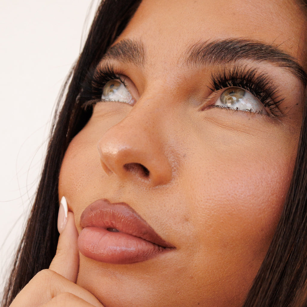 Pre glued Half-Full lash No.8
