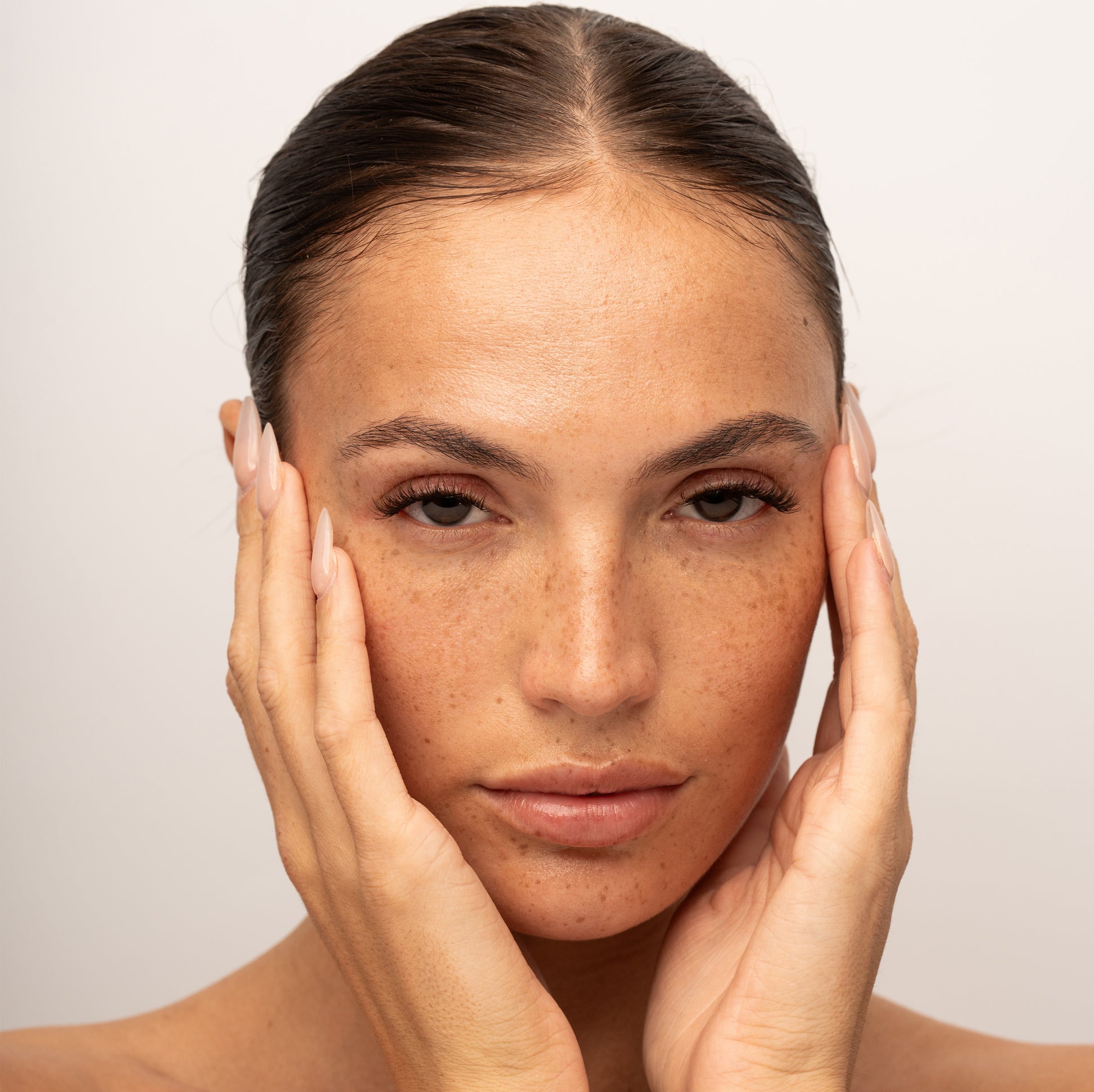The Minimalist Brown Pre-Cut Lashes