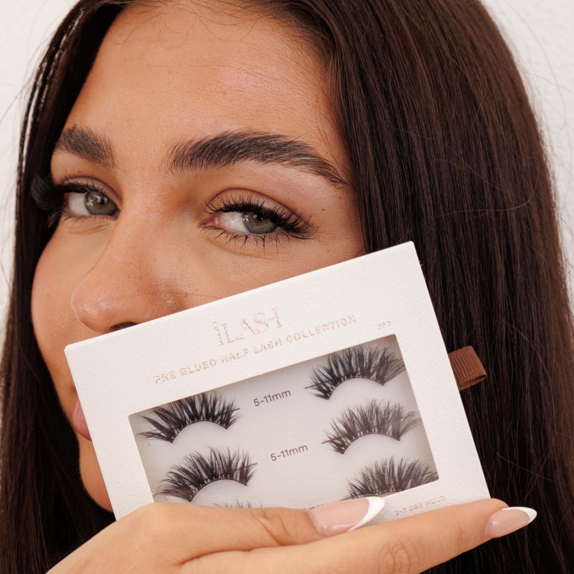 Pre-Glued Half Lash No. 5