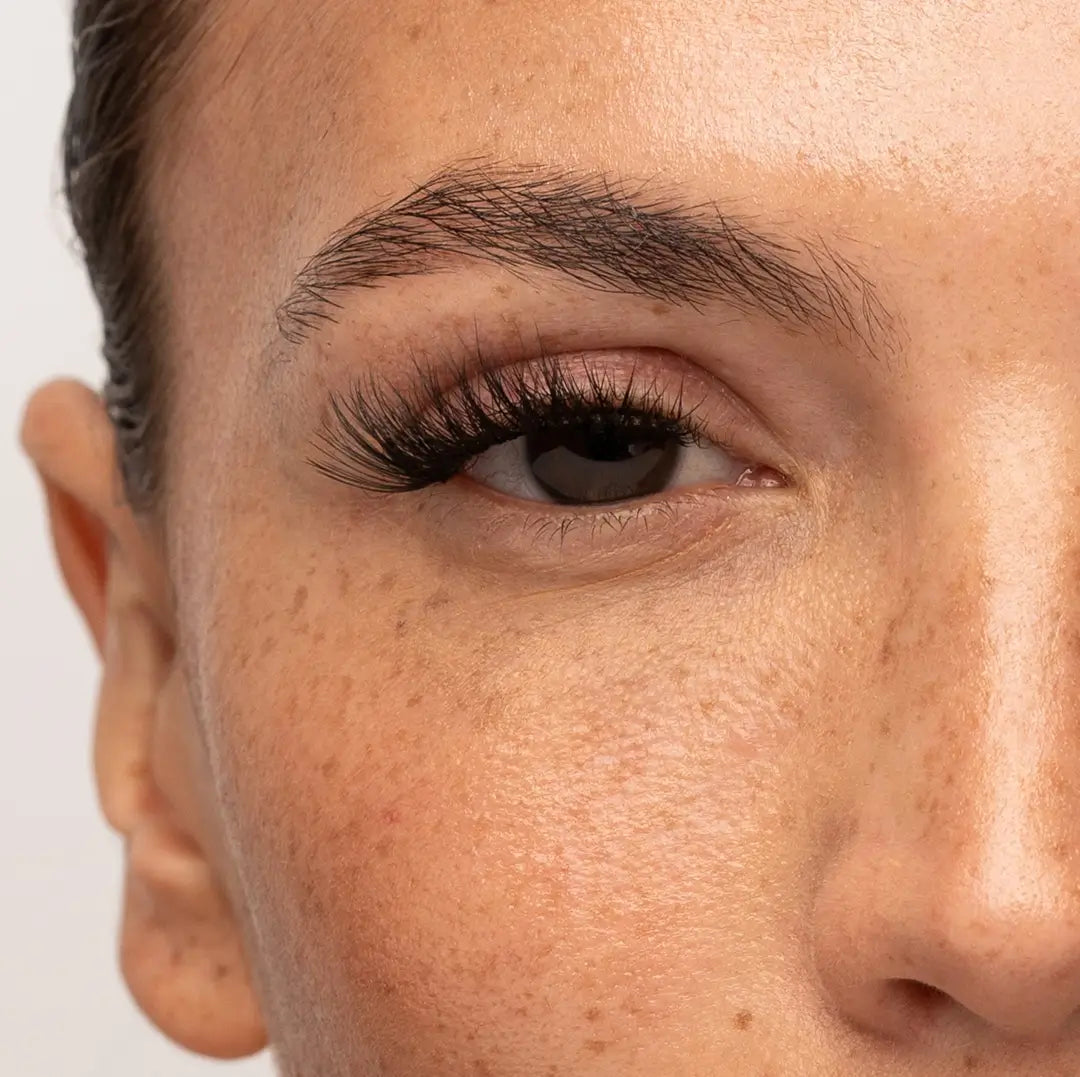 Pre-Glued Half Lash No. 5