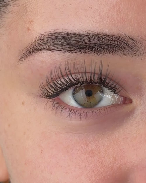 The Showstopper Pre-Mapped Lashes